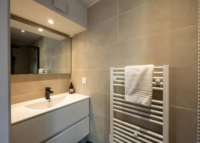 La Truffiere - Charmante Maison Avec Terrasse דירה *