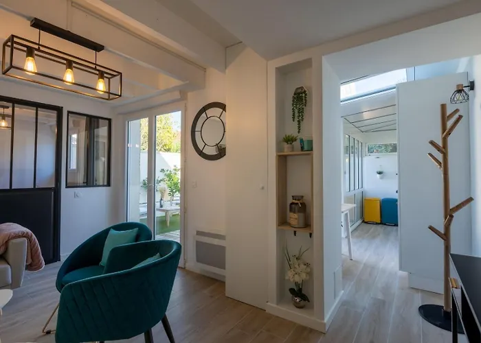 La Truffiere - Charmante Maison Avec Terrasse アパート *