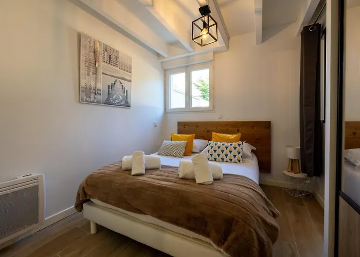 La Truffiere - Charmante Maison Avec Terrasse アパート *